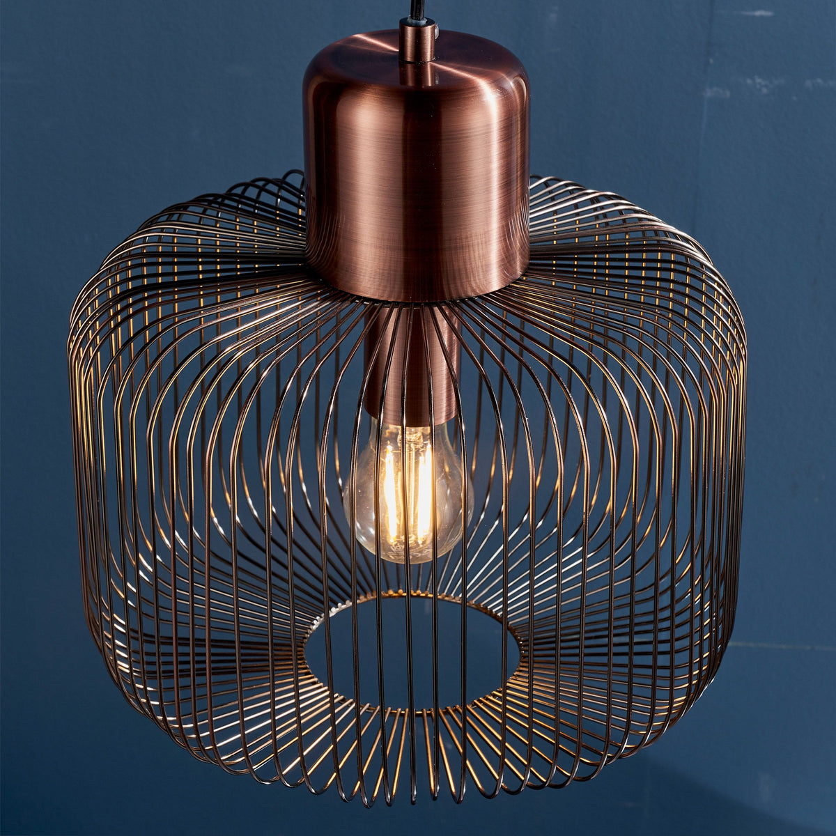 Eaburnham Pendant Light Small.