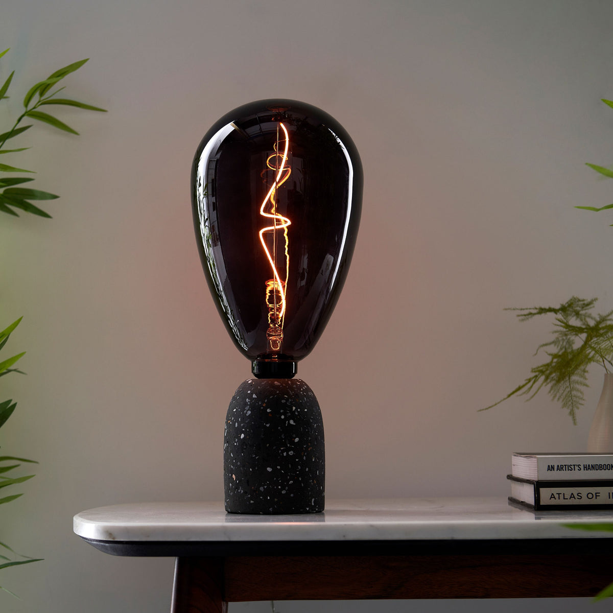 Hindley 4W LED E27 Warm White.