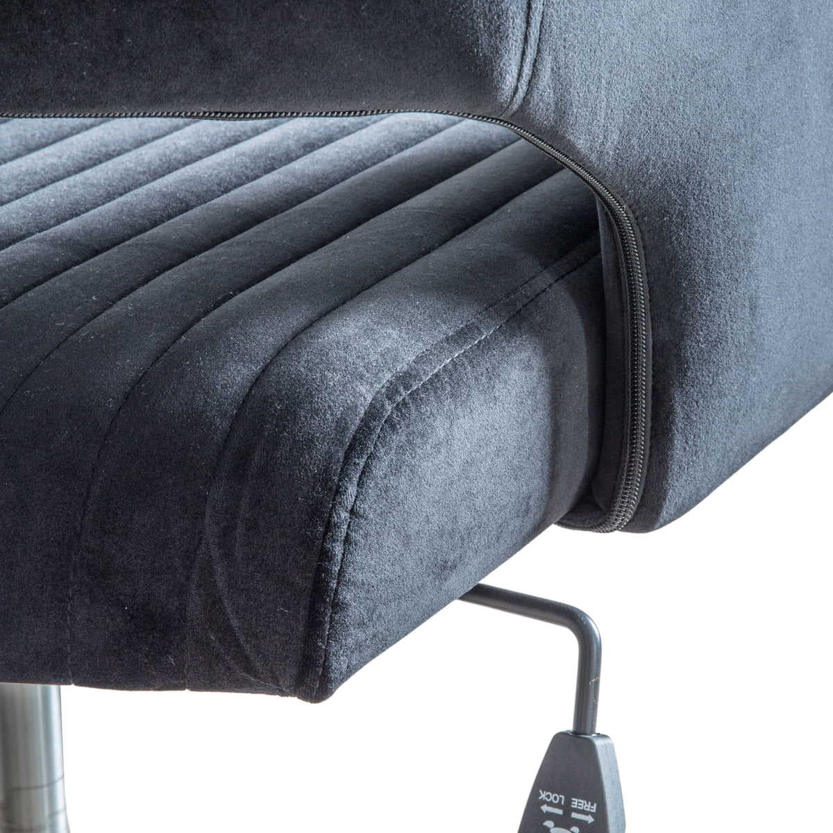Dunball Swivel Chair Black Velvet.