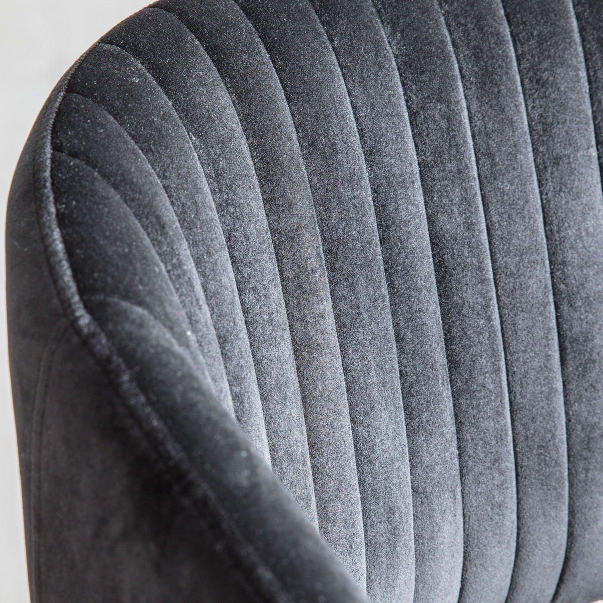 Dunball Swivel Chair Black Velvet.