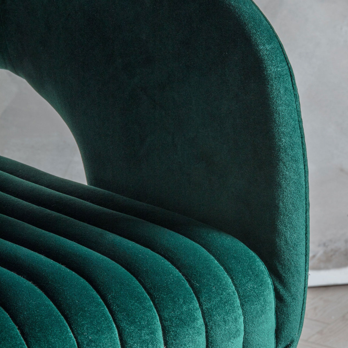 Dunball Swivel Chair Green Velvet.