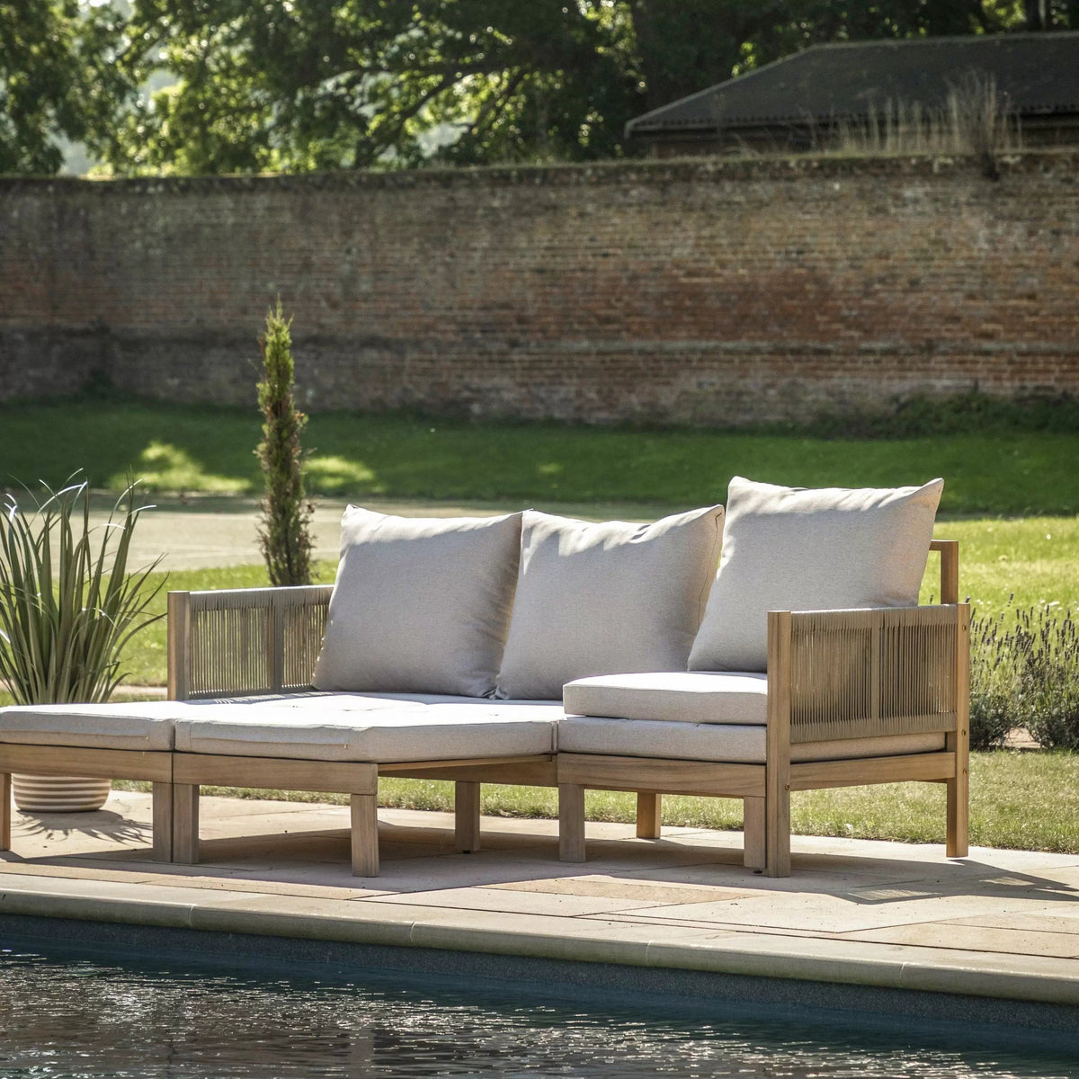 Paros Pull Out Sofa.