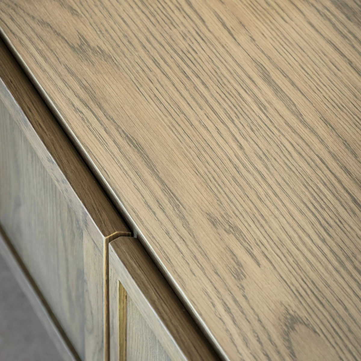 Rosemergy Media Unit 1257x400x400mm.