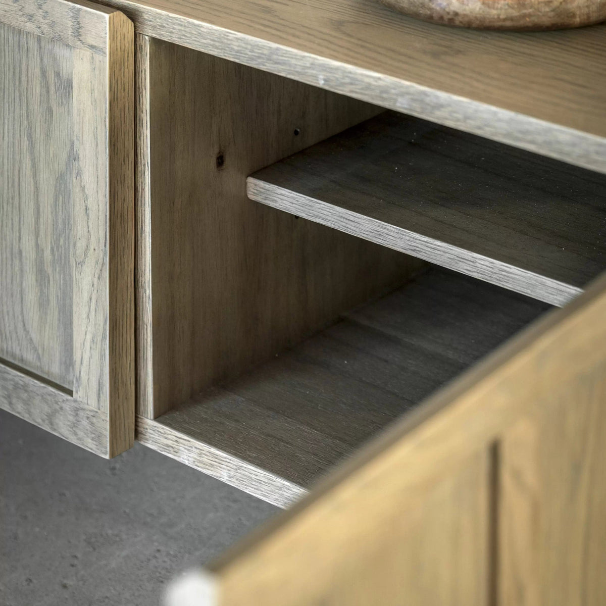 Rosemergy Media Unit 1257x400x400mm.