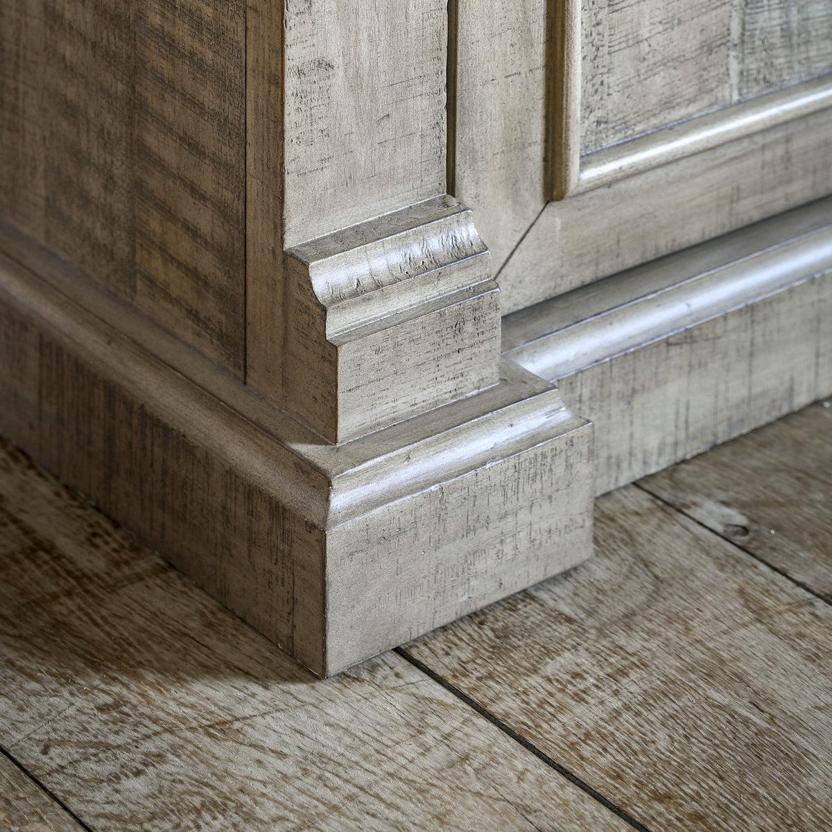 Wakefield 3 Door 3 Drawer Sideboard 1730x475x800mm.