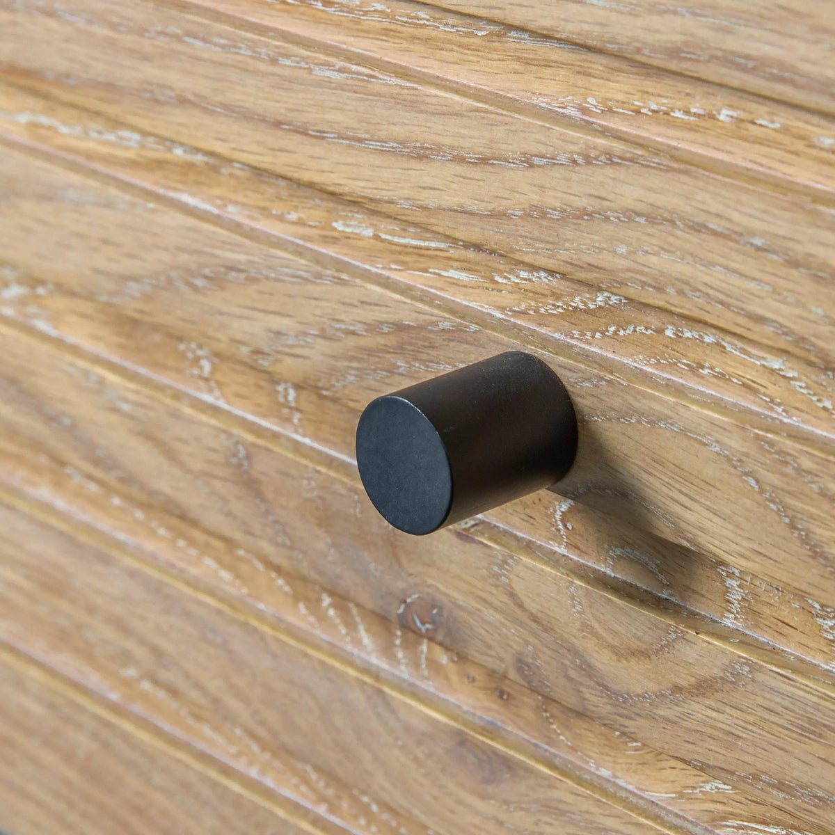 Ealing 6 Drawer Chest.