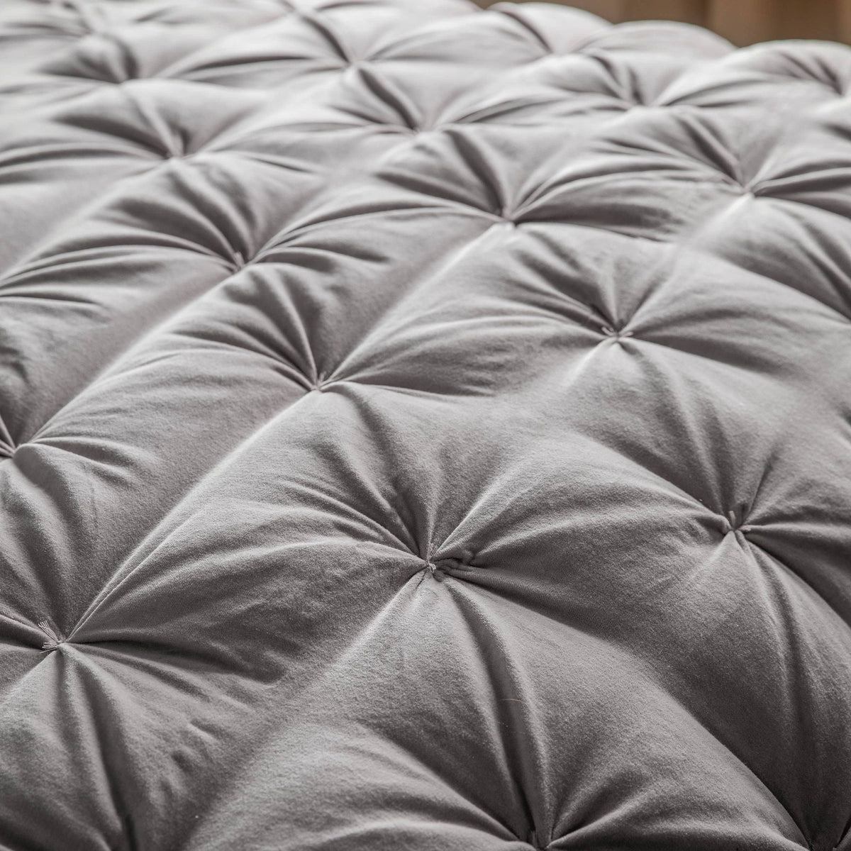 Earolstone Velvet Bedspread Neutral.