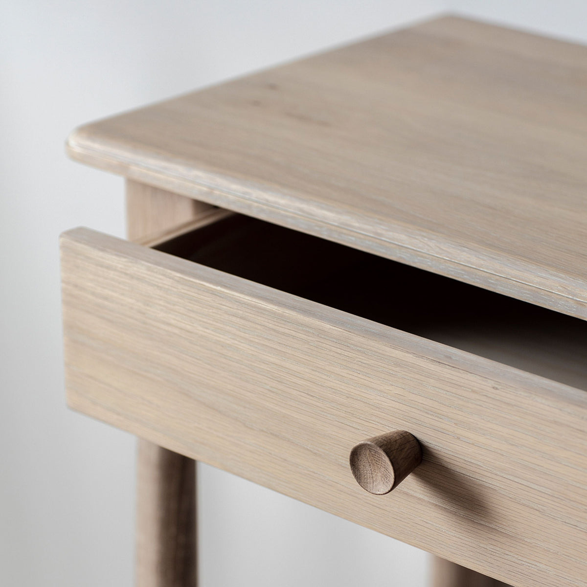 Holbeach Dressing Table With Drawer.