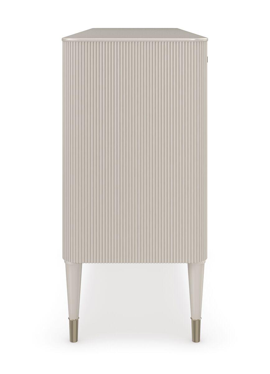 Caracole Classic - Love Interest.