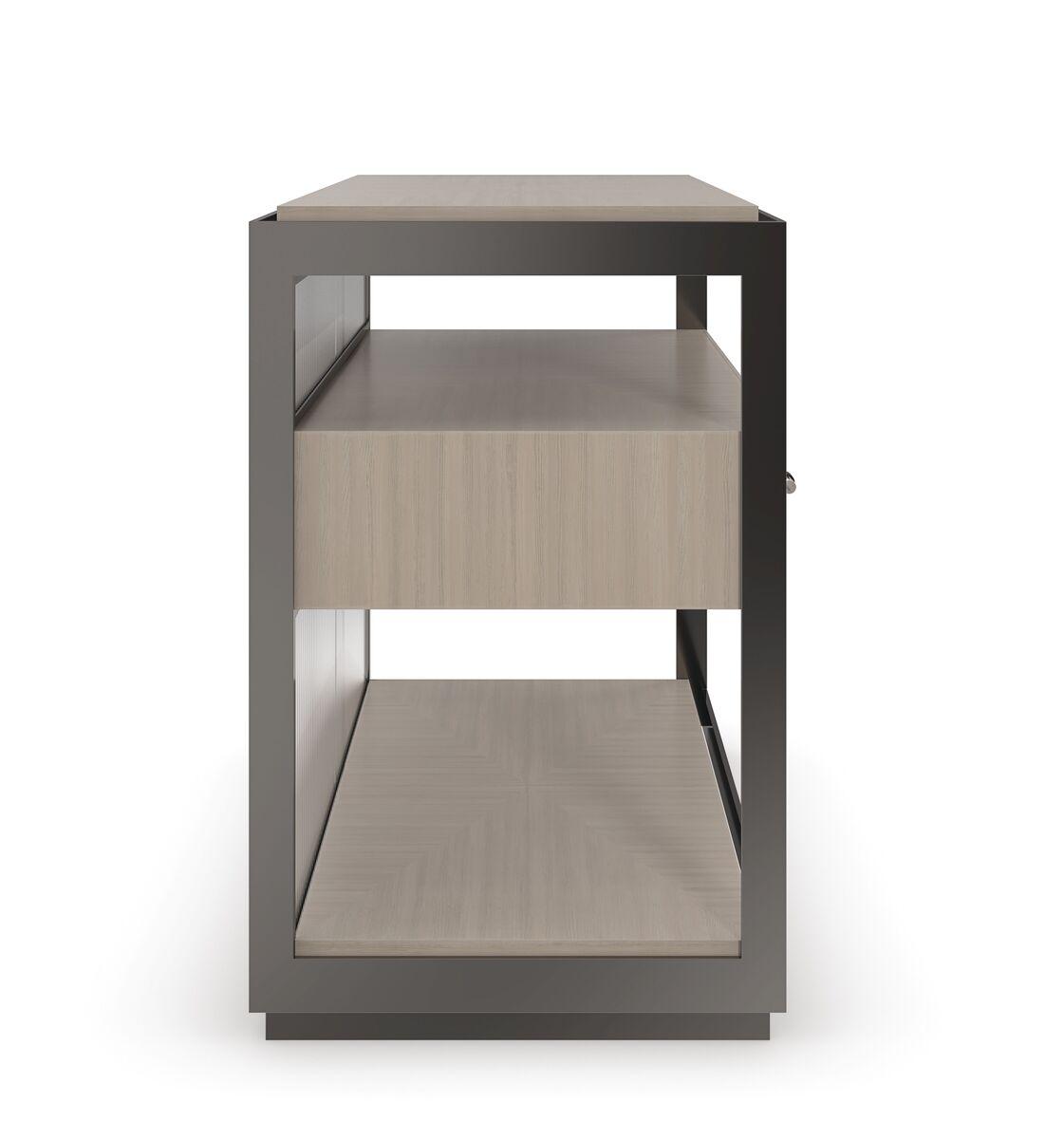 Caracole Classic - Falling Waters.