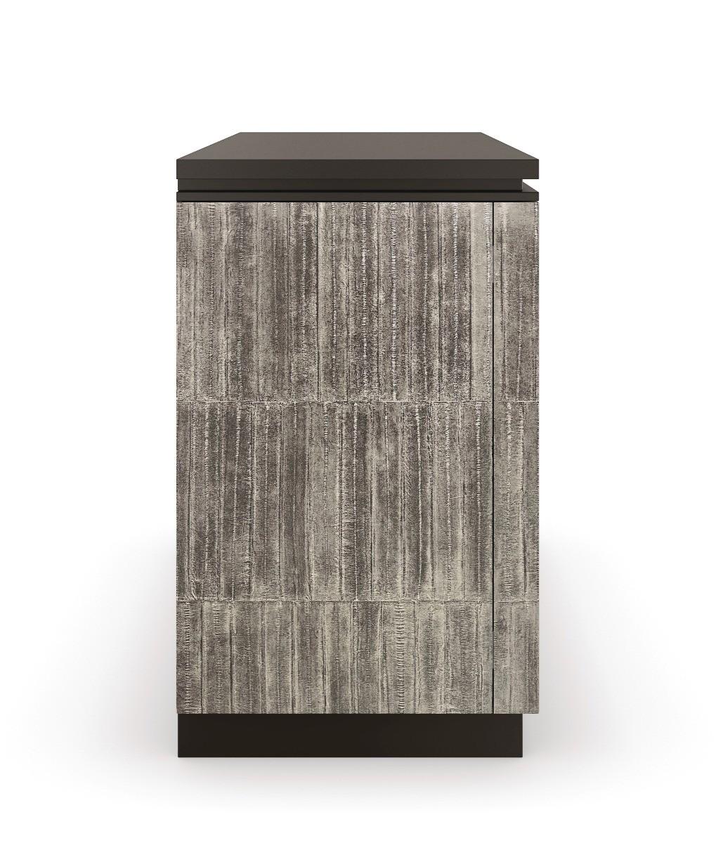 Caracole Nigiri Chest.