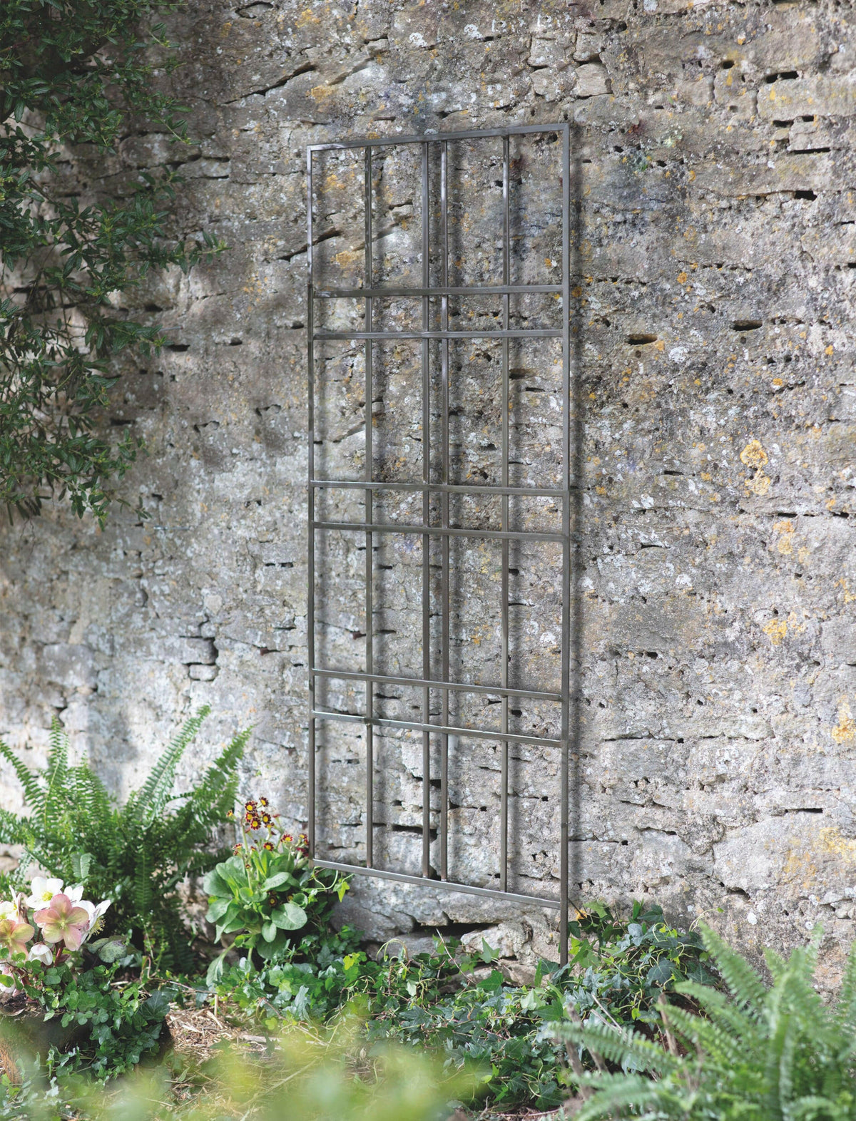 Charlbury Floor Trellis.