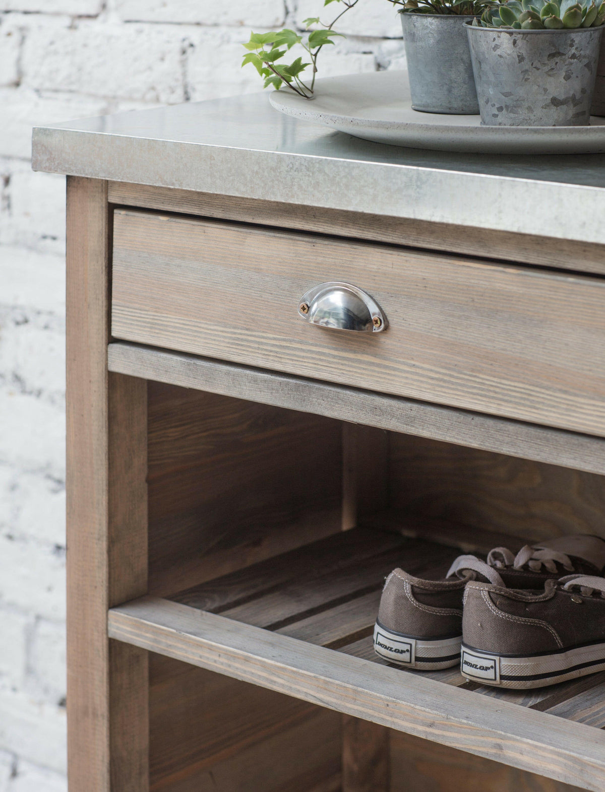 Aldsworth Bootroom Unit.