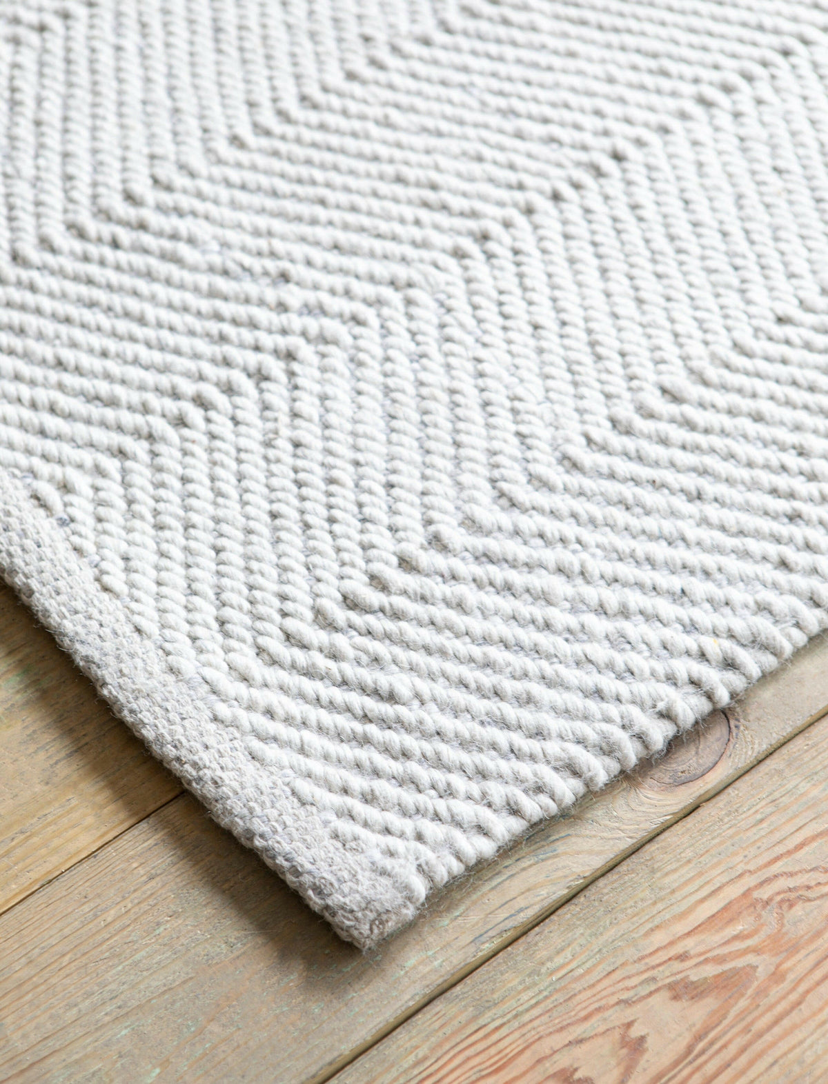 Ampney Rug - 90x150cm.