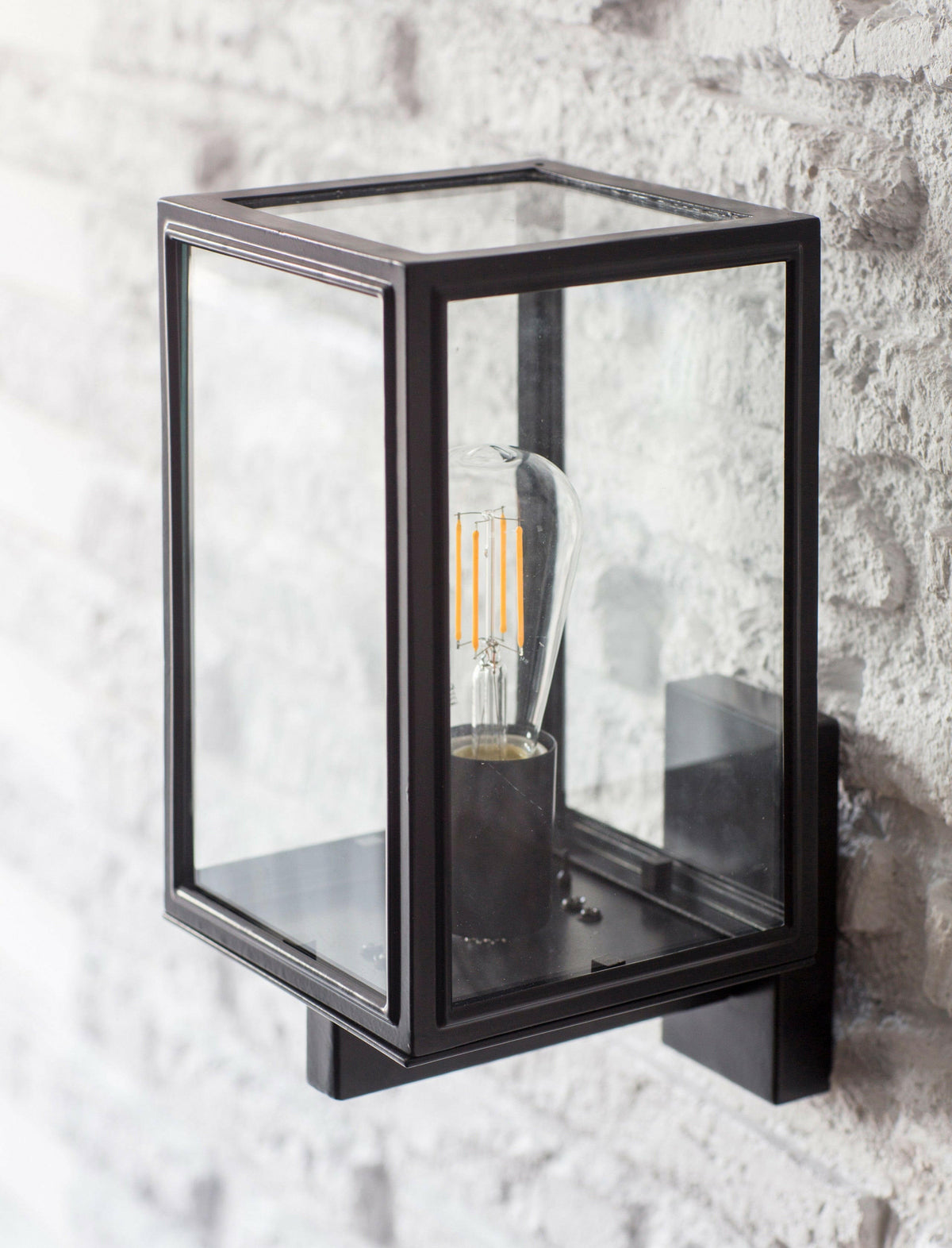 Belgrave Carriage Light.