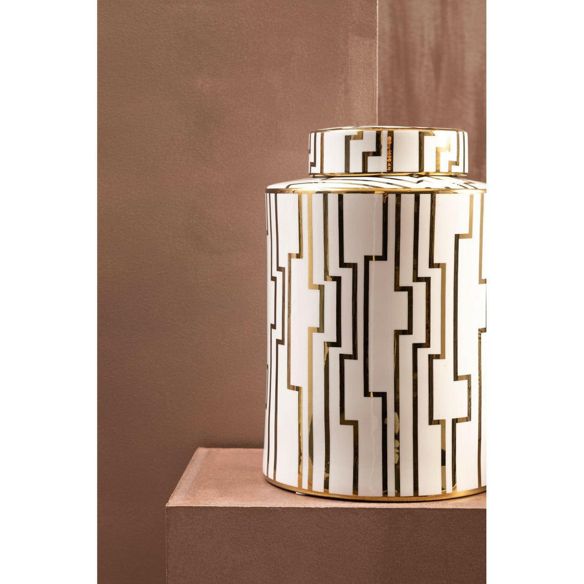 Ariana Large Ceramic Jar.