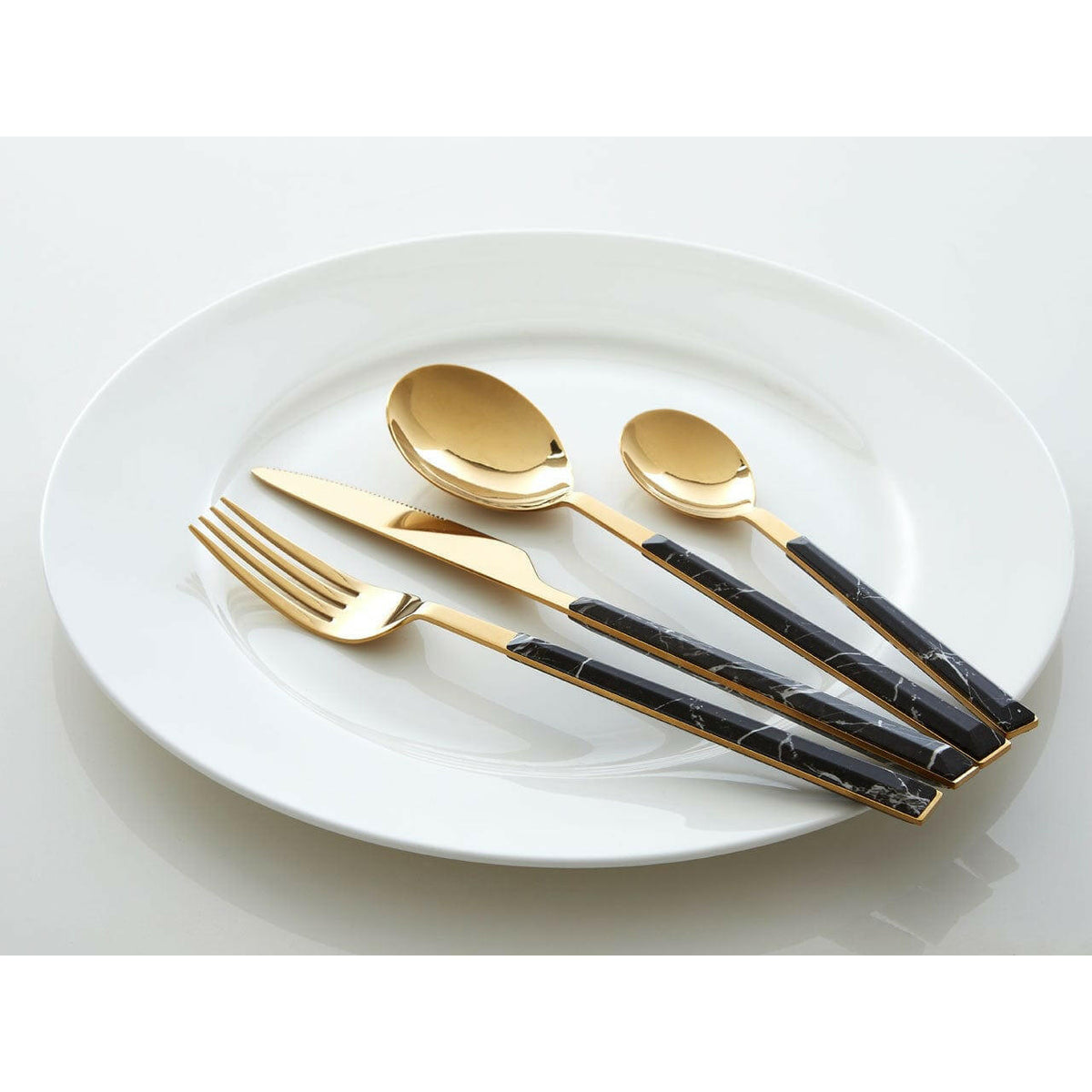 Avie 16Pc Black Faux Marble Cutlery Set.