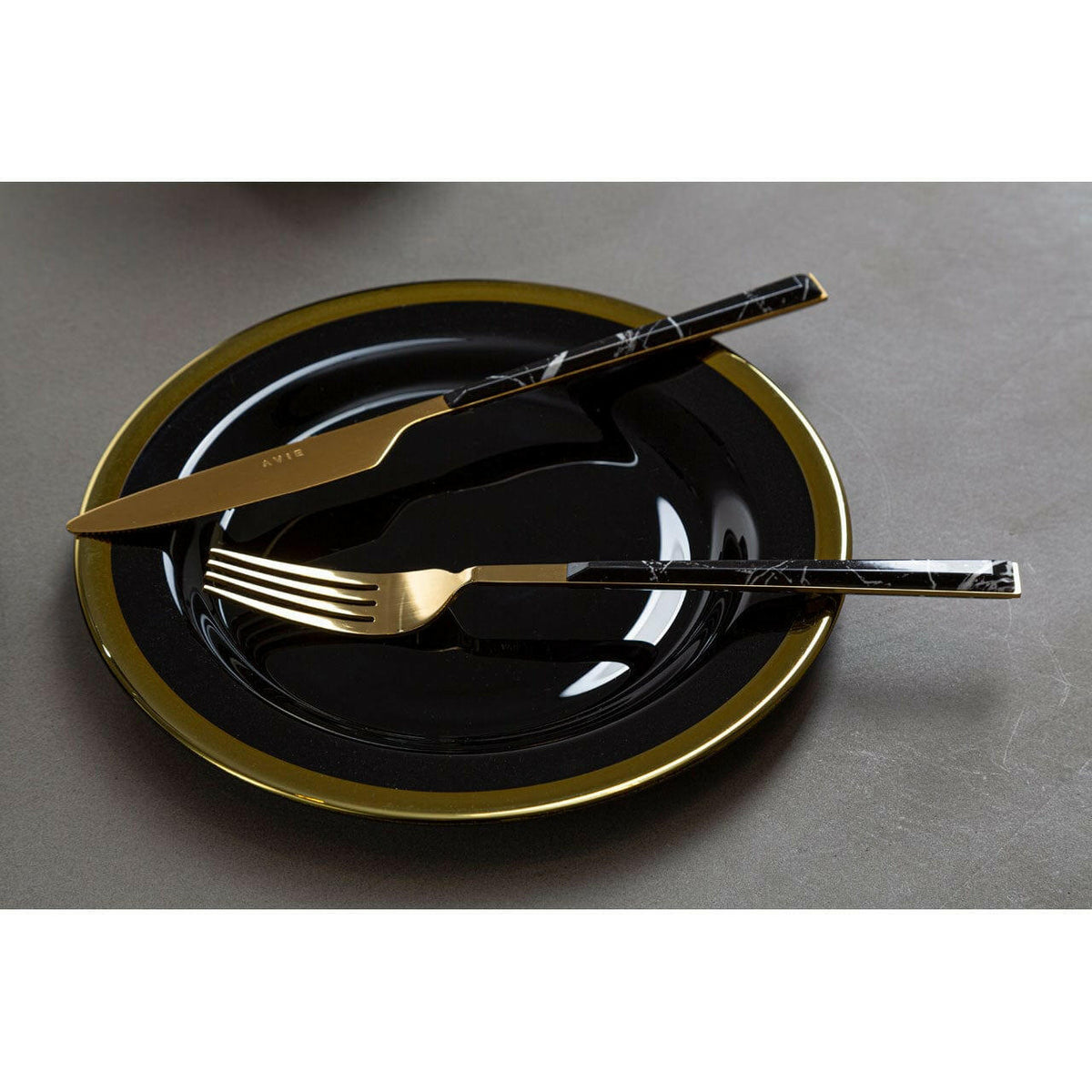 Avie 16Pc Black Faux Marble Cutlery Set.