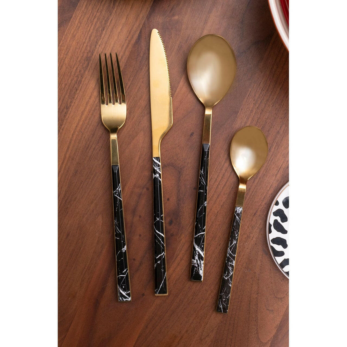 Avie 16Pc Black Faux Marble Cutlery Set.