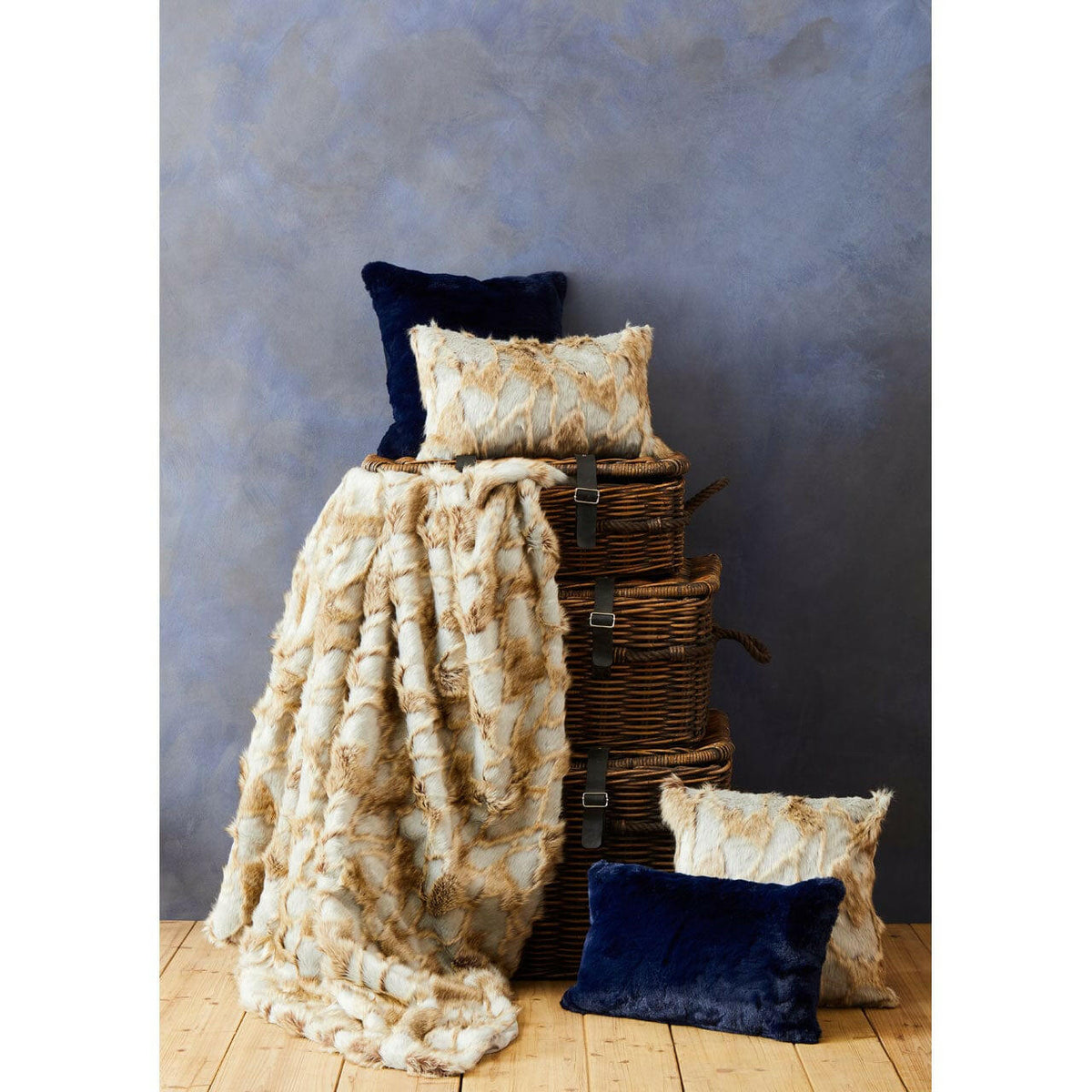 Bosie Lamina Grey And Natural Cushion.