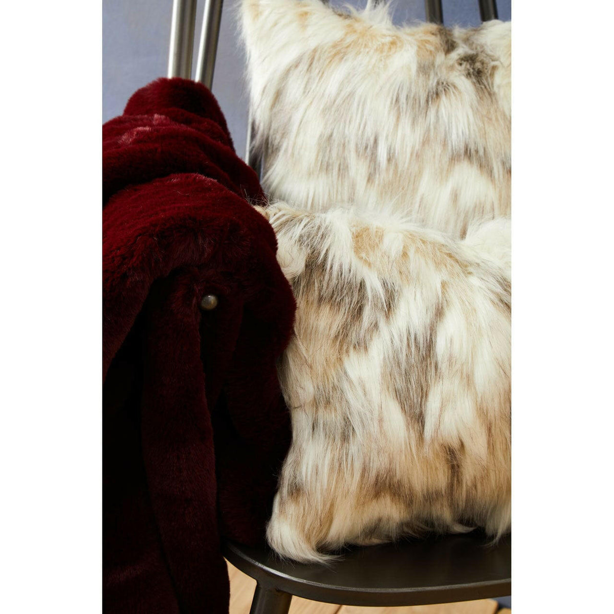 Bosie Lamina Natural Square Cushion.