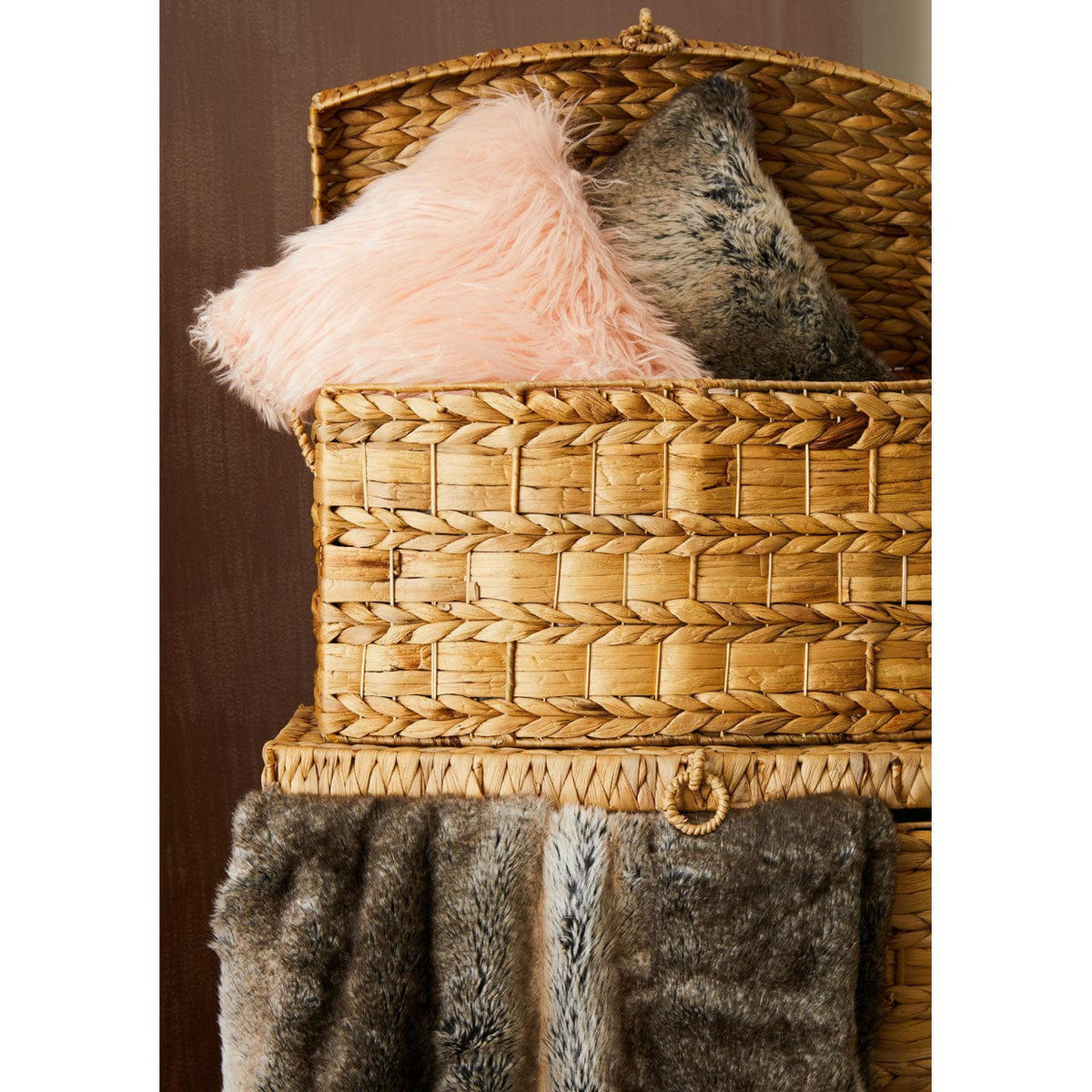 Bosie Lamina Pink Square Cushion.