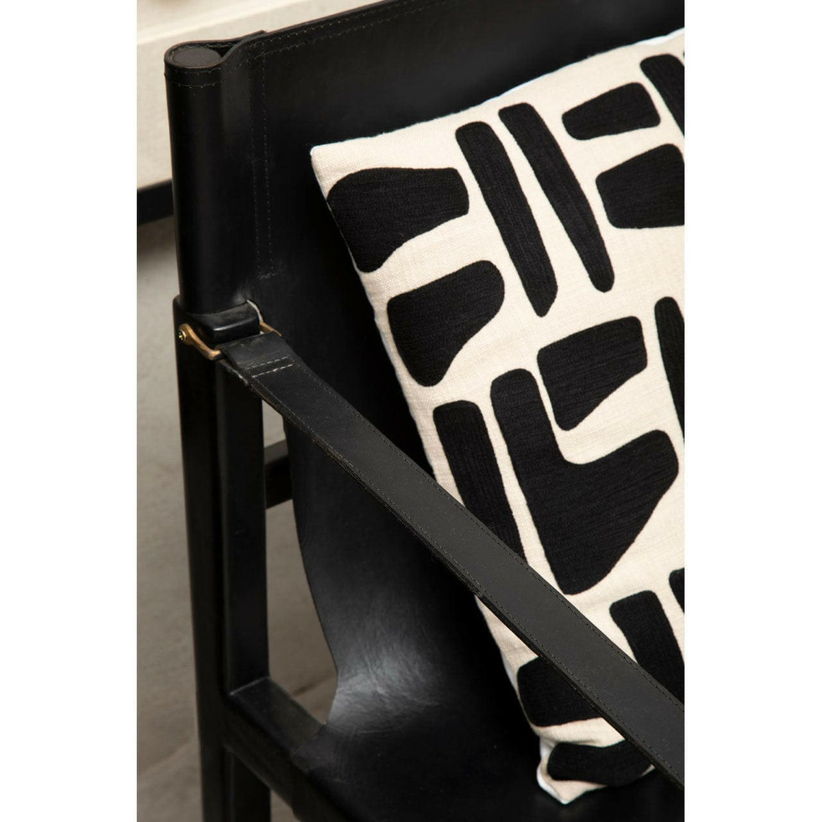 Bosie Ozella Natural And Black Cushion.