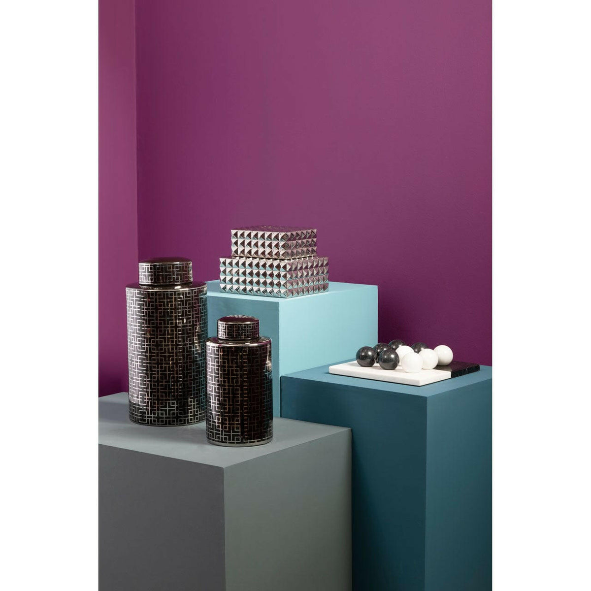 Daria Large Ceramic Jar.