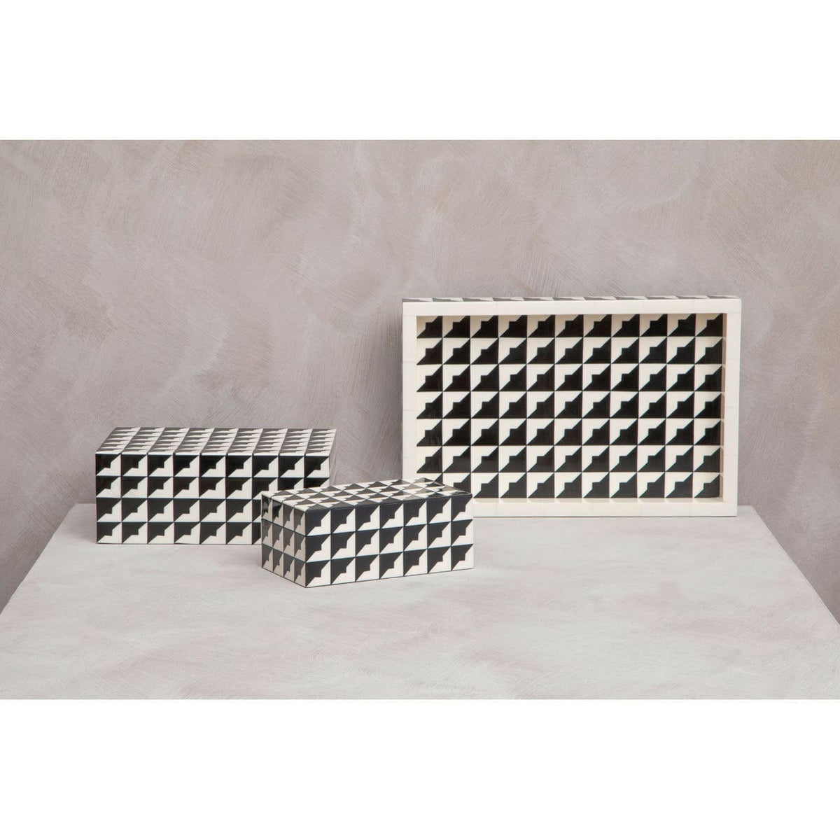 Davino Black And White Tray.