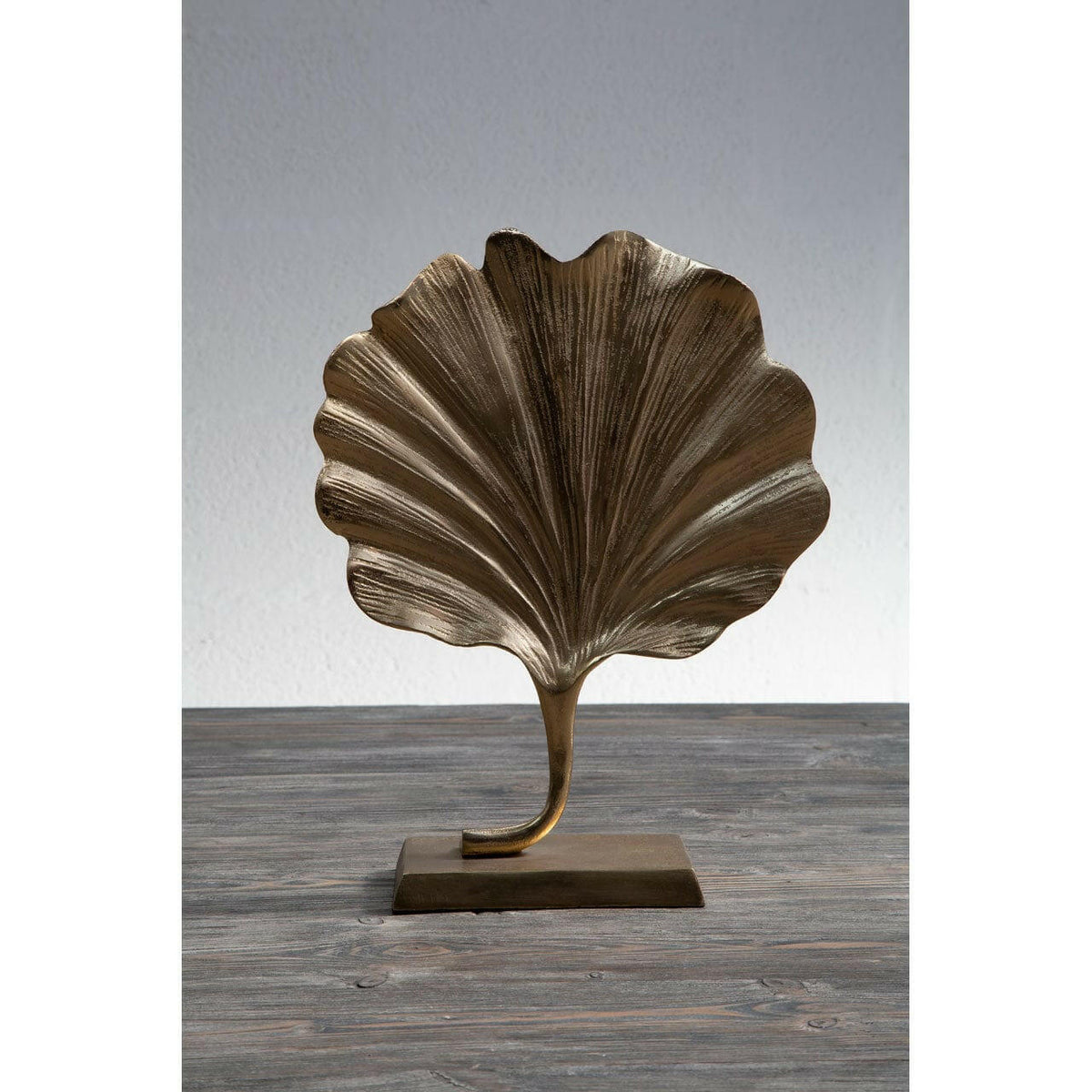 Prato Leaf Sculpture.