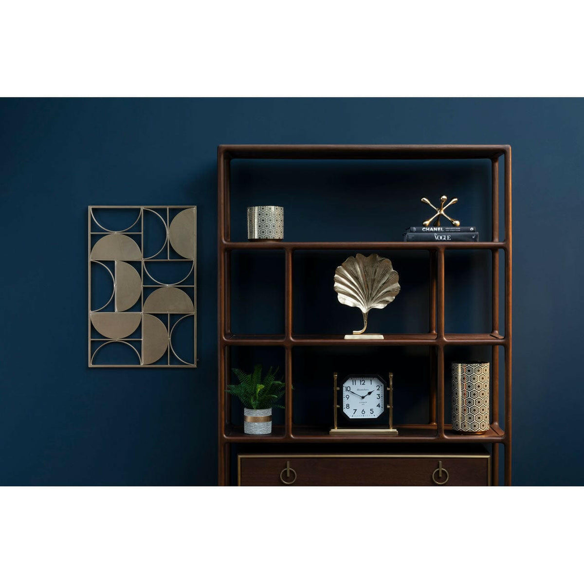 Prato Leaf Sculpture.