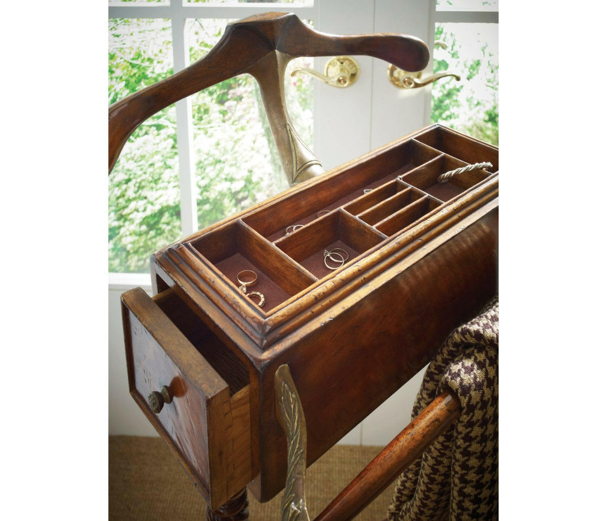 Georgian Wooden Suit Stand.