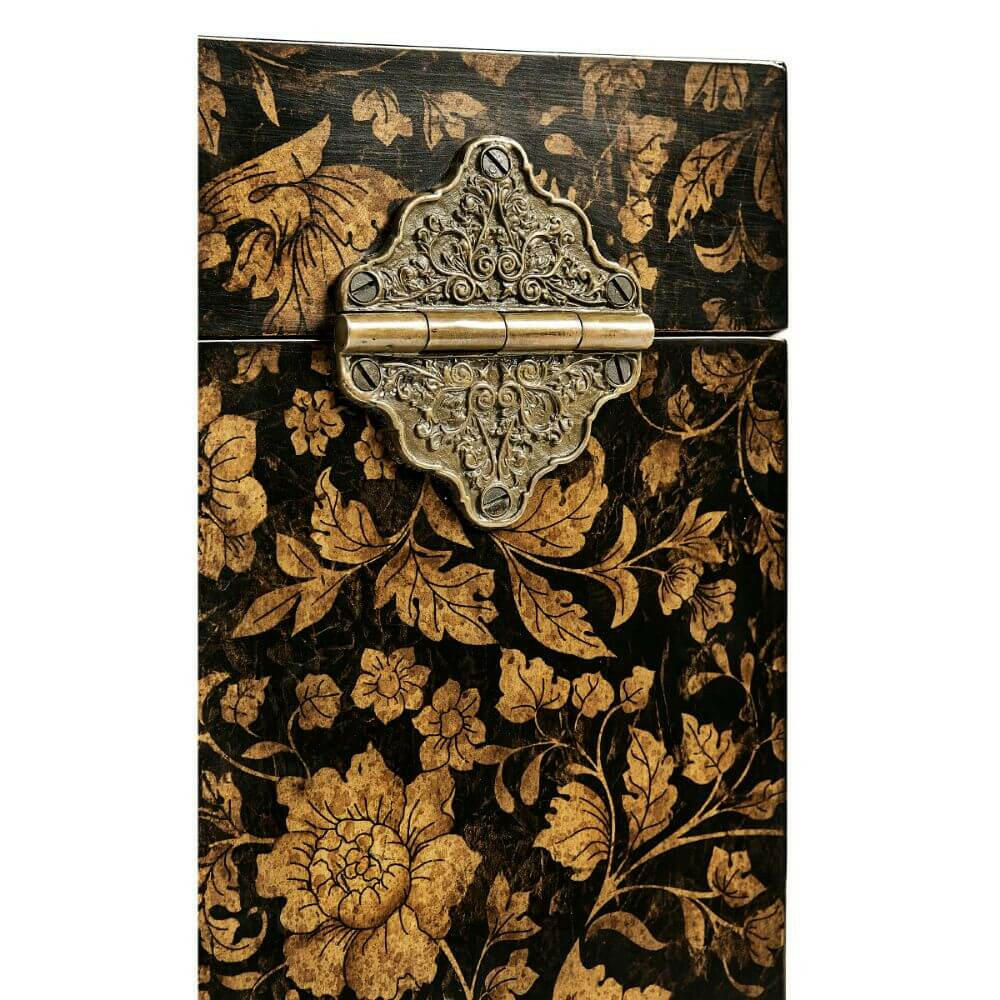 Jonathan Charles Decanter Regency with Case - Black.