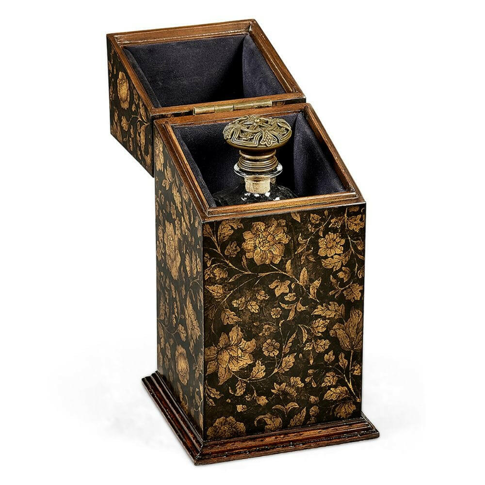 Jonathan Charles Decanter Regency with Case - Black.