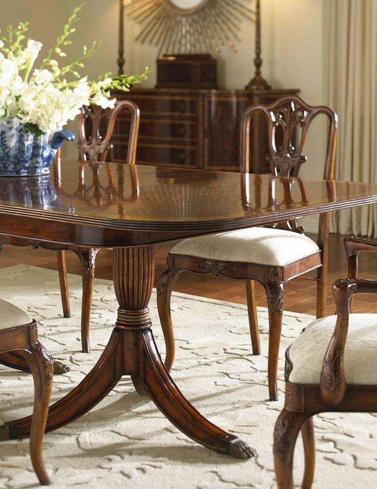 Jonathan Charles Extending Dining Table Georgian.