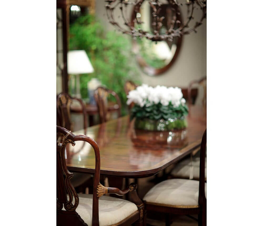 Jonathan Charles Extending Dining Table Georgian Two-leaf.