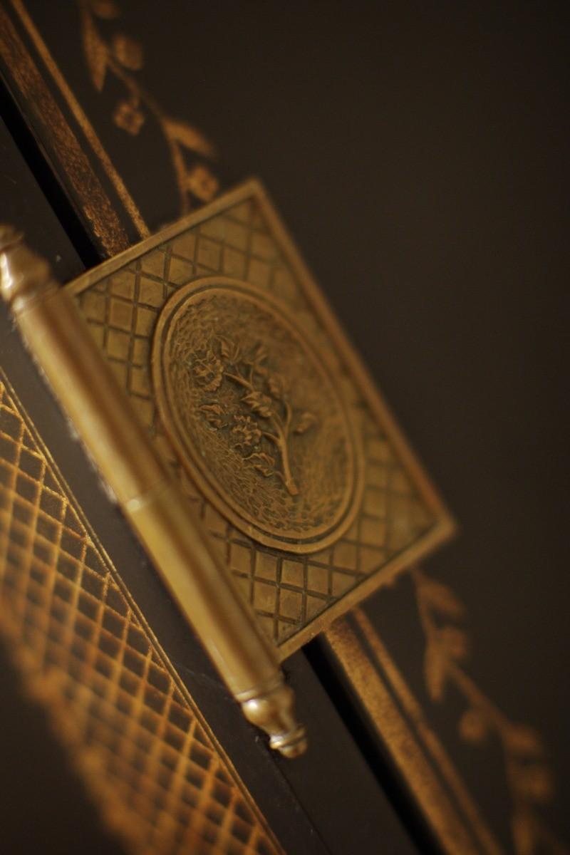 Jonathan Charles Formal Black & Gold Drinks Cabinet.