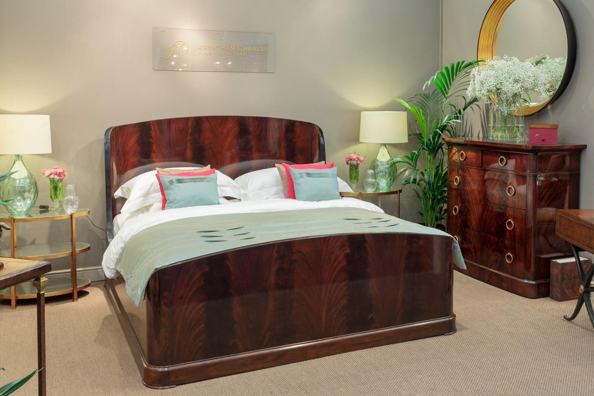 Jonathan Charles Small Oval Side Table Contemporary Three-tier - Gilded.