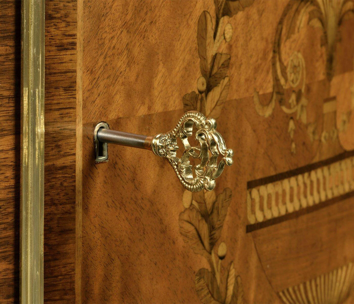 Jonathan Charles Cabinet Chest of Drawers Chippendale.