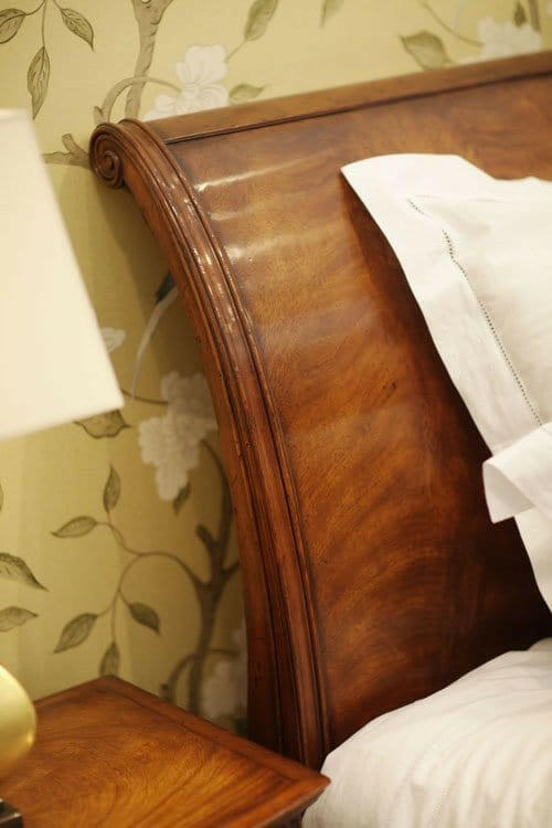 Jonathan Charles Super King Sleigh Bed Monarch.