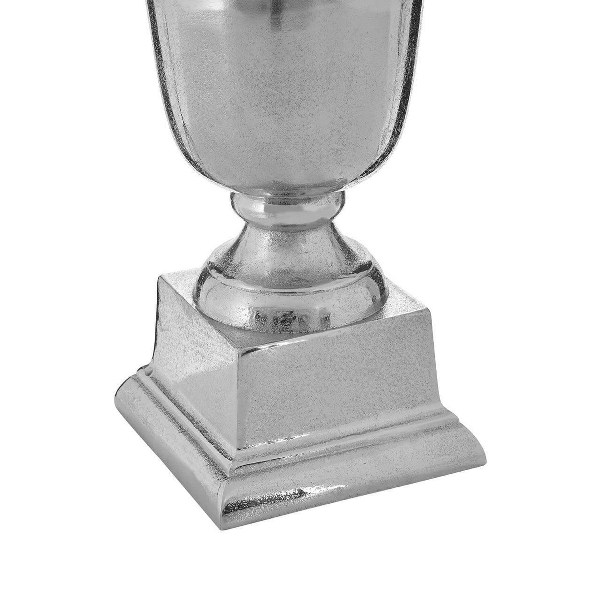 Chelsea Townhouse Small Trophy Shaped Vase.