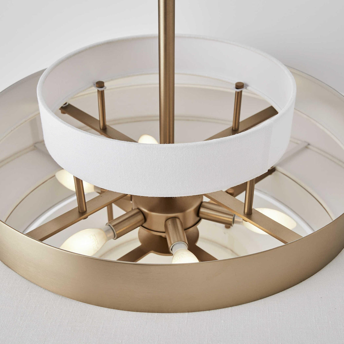 Black Label Radio City, 6 Lt Pendant.